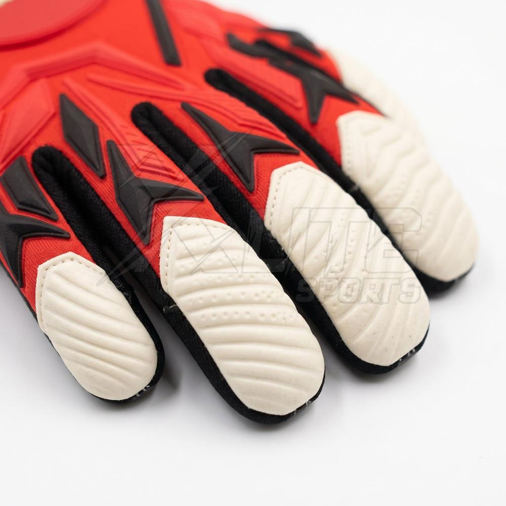goalkeeper-gloves-finger-backhand-detail Goalkeeper gloves reinforced finger and backhand detail